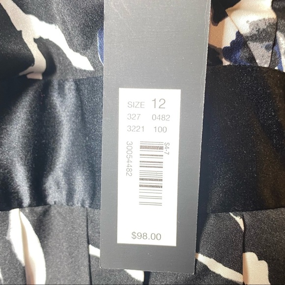 NEW WITH TAGS THE LIMITED FLORAL DRESS WOMANS black / white Blue SIZE 12 - Picture 7 of 10